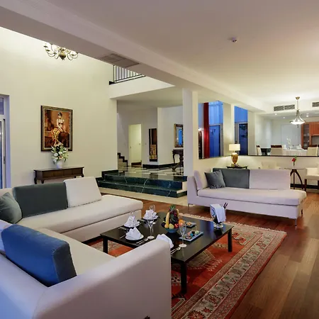 Papillon Ayscha & Hotel 5*